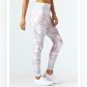 Glyder Women's Sultry Legging Silver Fog Gingham Size Medium